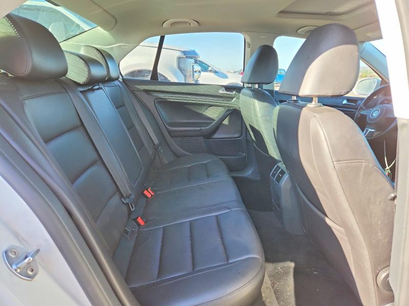 Продаж на аукціоні авто 2010 Volkswagen Jetta, vin: 3VWRJ7AJ1AM015199, номер лоту: 62844726