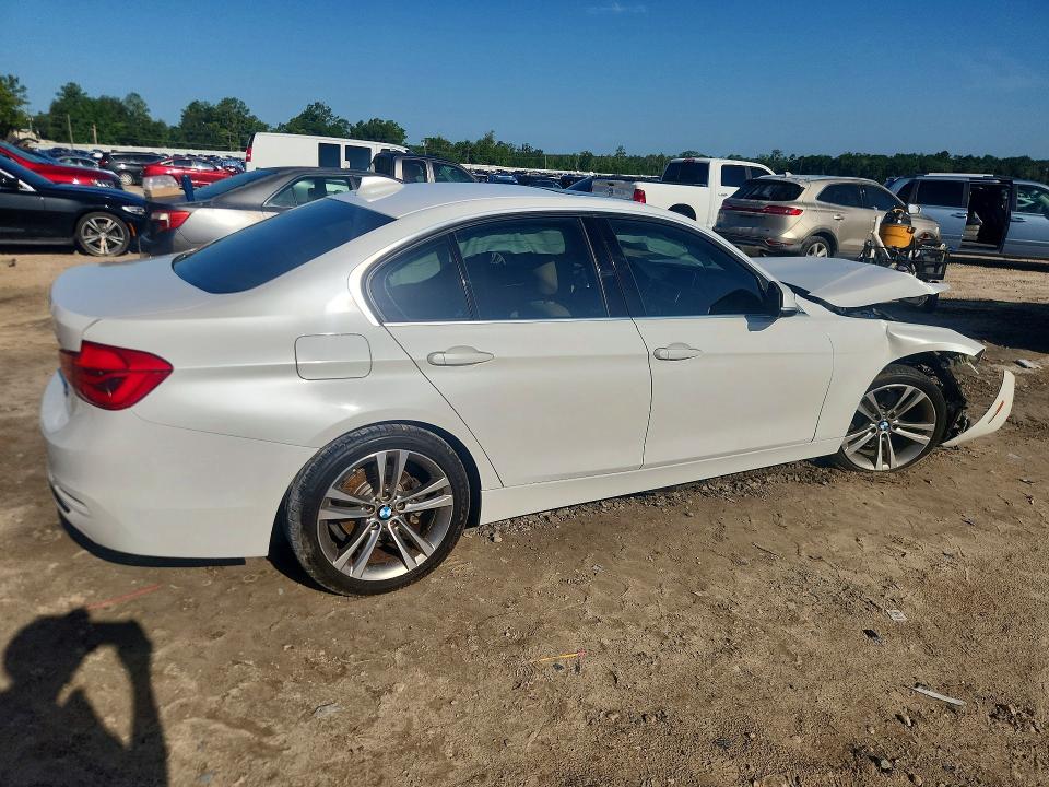 2018 Bmw 330 მანქანა იყიდება აუქციონზე, vin: WBA8B9G58JNU98436, აუქციონის ნომერი: 61003516