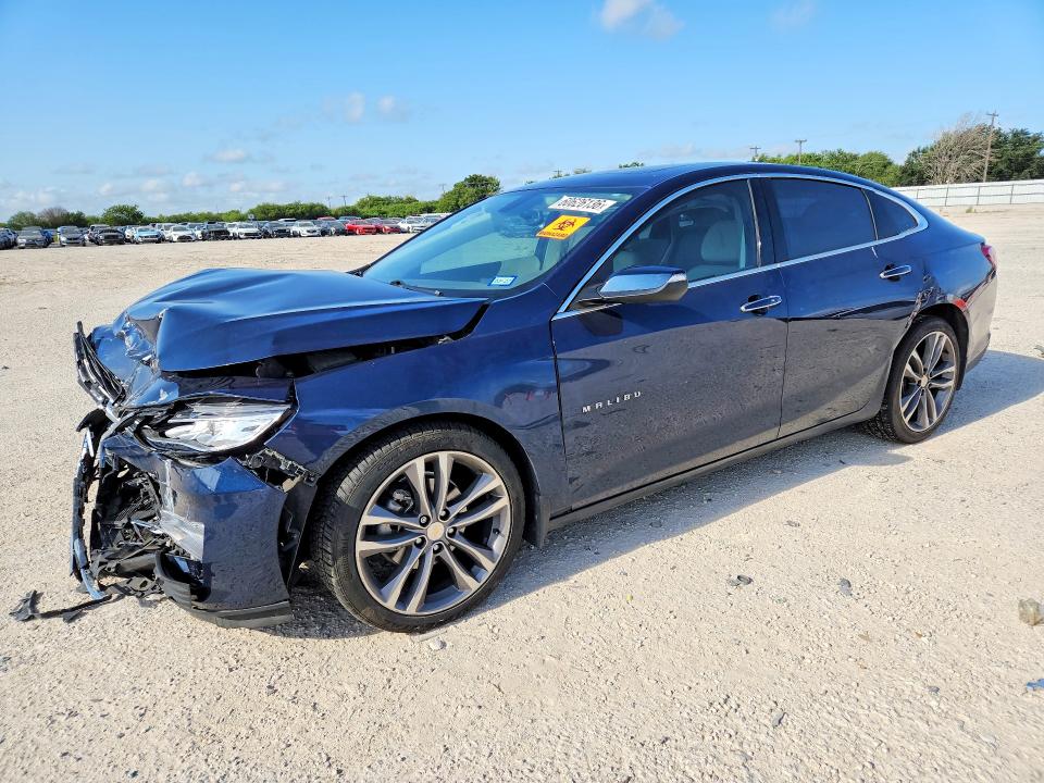 60626136 :رقم المزاد ، 1G1ZE5SX0NF108308 vin ، 2022 Chevrolet Malibu مزاد بيع