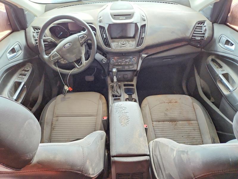2017 Ford Escape მანქანა იყიდება აუქციონზე, vin: 1FMCU0J9XHUD19940, აუქციონის ნომერი: 61018536