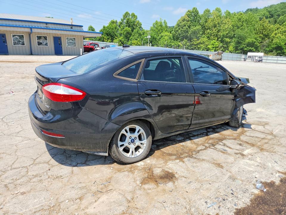 59276686 :رقم المزاد ، 3FADP4BJ5FM161286 vin ، 2015 Ford Fiesta مزاد بيع