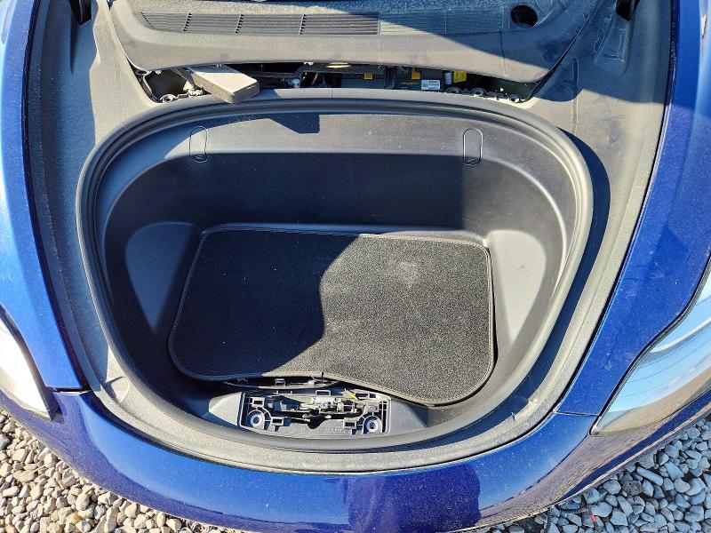 63252796 :رقم المزاد ، 5YJ3E1EB7KF465023 vin ، 2019 Tesla Model 3 مزاد بيع
