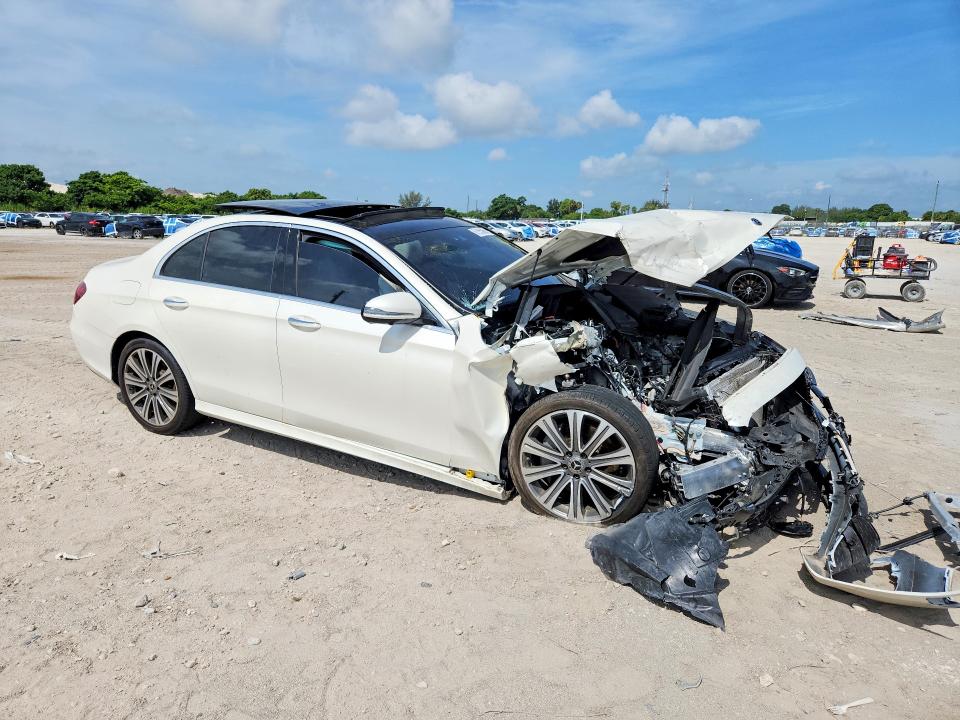 Продаж на аукціоні авто 2021 Mercedes-benz E, vin: W1KZF8DB1MA969148, номер лоту: 61955966