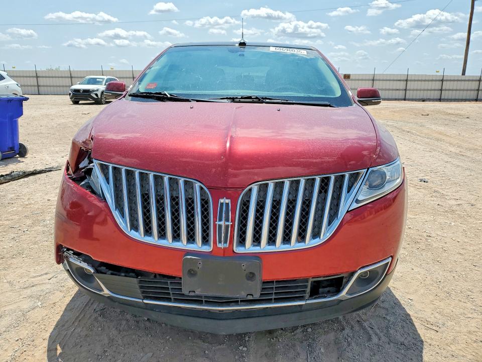 60690036 :رقم المزاد ، 2LMDJ6JK9DBL60907 vin ، 2013 Lincoln Mkx مزاد بيع