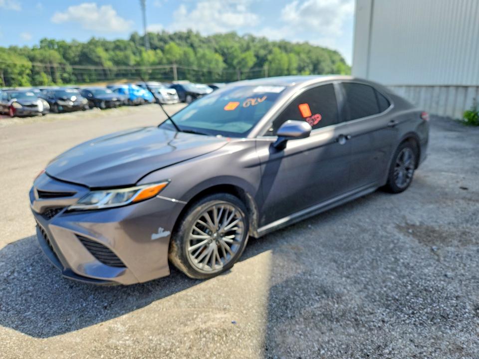2020 Toyota Camry მანქანა იყიდება აუქციონზე, vin: 4T1G11AK8LU884103, აუქციონის ნომერი: 59580186