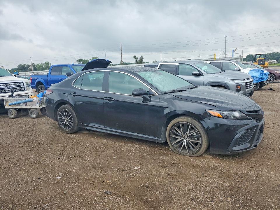 63508646 :رقم المزاد ، 4T1G11AK5PU077849 vin ، 2023 Toyota Camry مزاد بيع