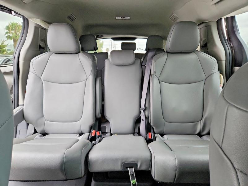 Продаж на аукціоні авто 2024 Toyota Sienna, vin: 5TDYRKEC9RS215586, номер лоту: 59393516