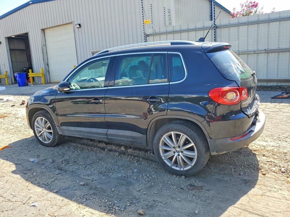 Продажа на аукционе авто 2011 Volkswagen Tiguan, vin: WVGBV7AX6BW500528, номер лота: 61573856