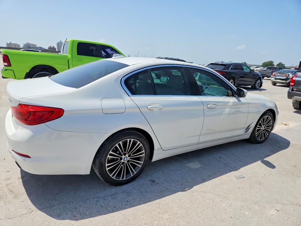 2019 Bmw 530 მანქანა იყიდება აუქციონზე, vin: WBAJA7C59KWW17850, აუქციონის ნომერი: 61746086