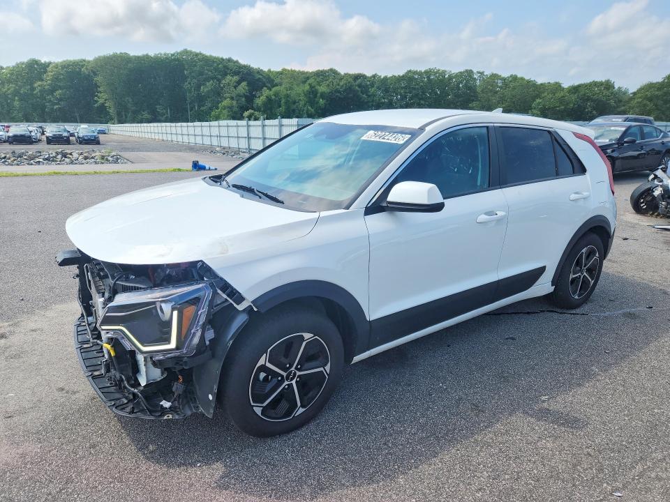2026 Kia Niro მანქანა იყიდება აუქციონზე, vin: KNDCP3LE1T5323613, აუქციონის ნომერი: 62274426