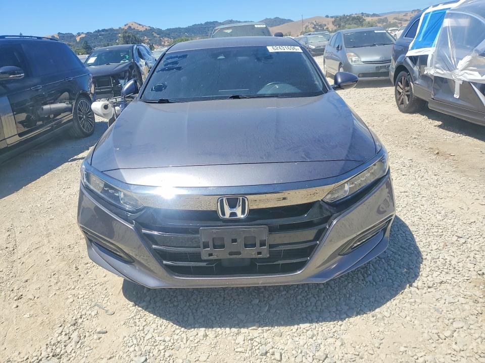 Продажа на аукционе авто 2018 Honda Accord, vin: 1HGCV2F32JA040394, номер лота: 62431696