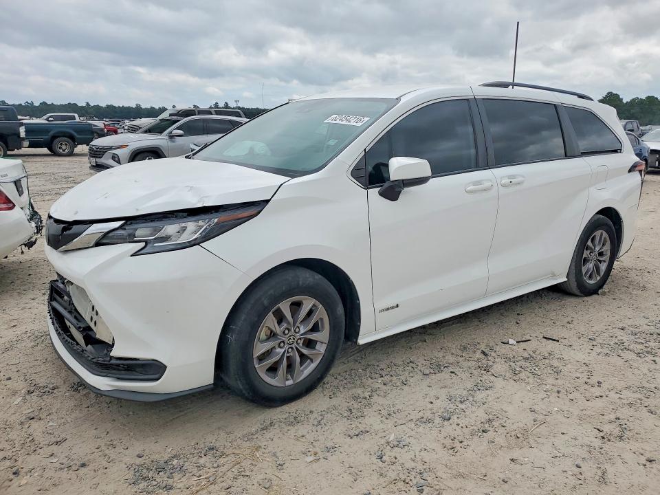 Auction sale of the 2021 Toyota Sienna, vin: 5TDKRKEC3MS028195, lot number: 62454216