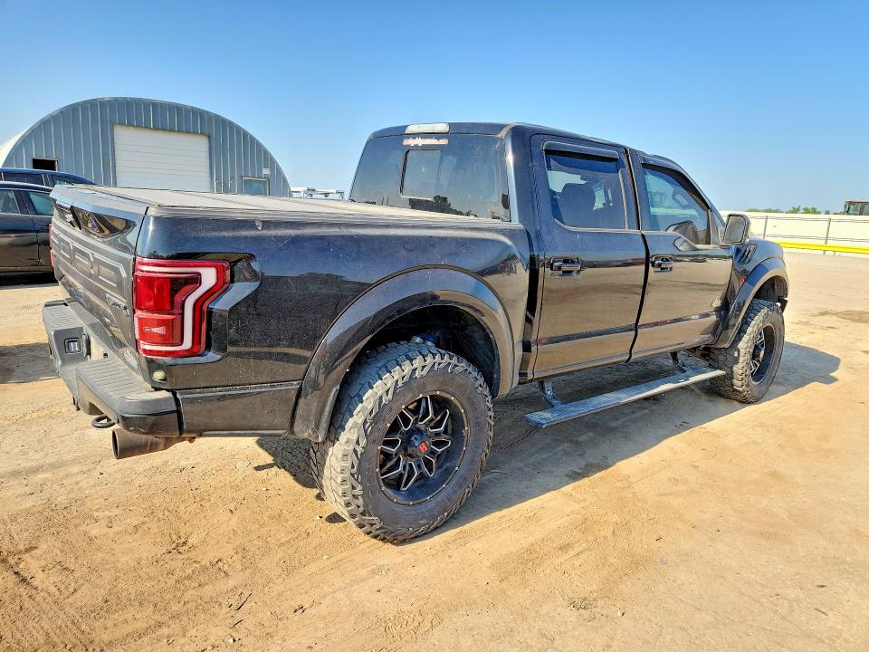 61689136 :رقم المزاد ، 1FTFW1RG3JFD74308 vin ، 2018 Ford F150 مزاد بيع