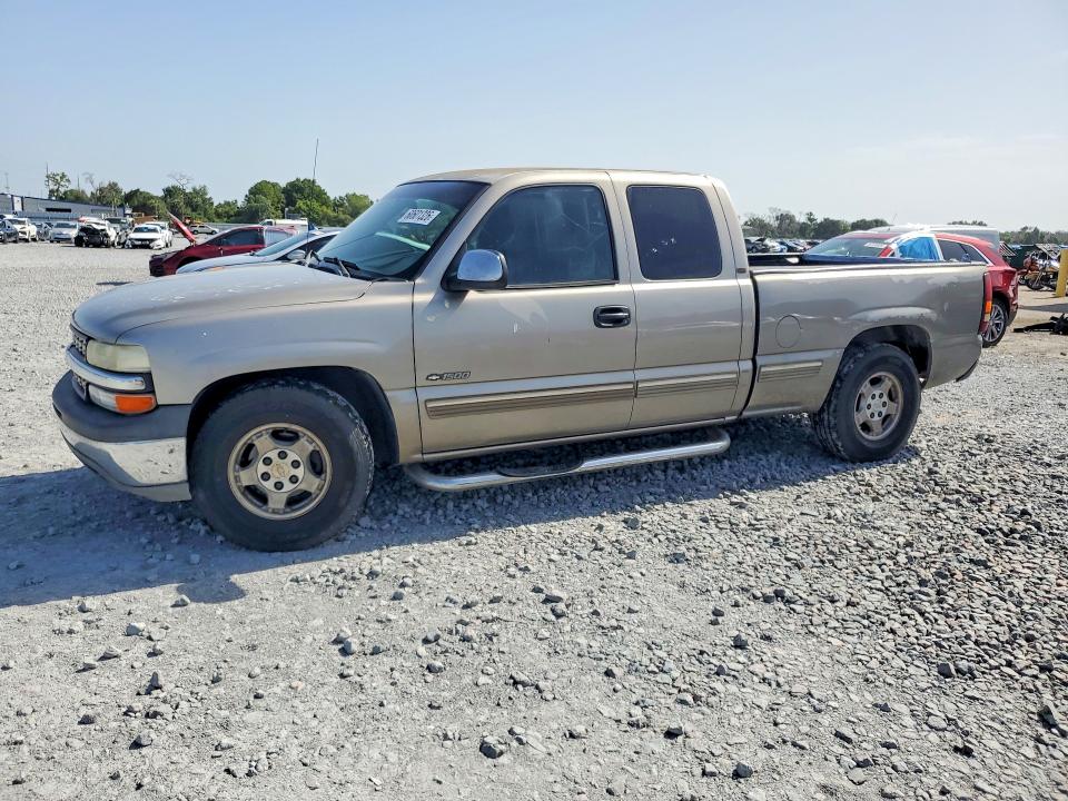 60601326 :رقم المزاد ، 1GCEC19T4YZ260179 vin ، 2000 Chevrolet Silverado مزاد بيع
