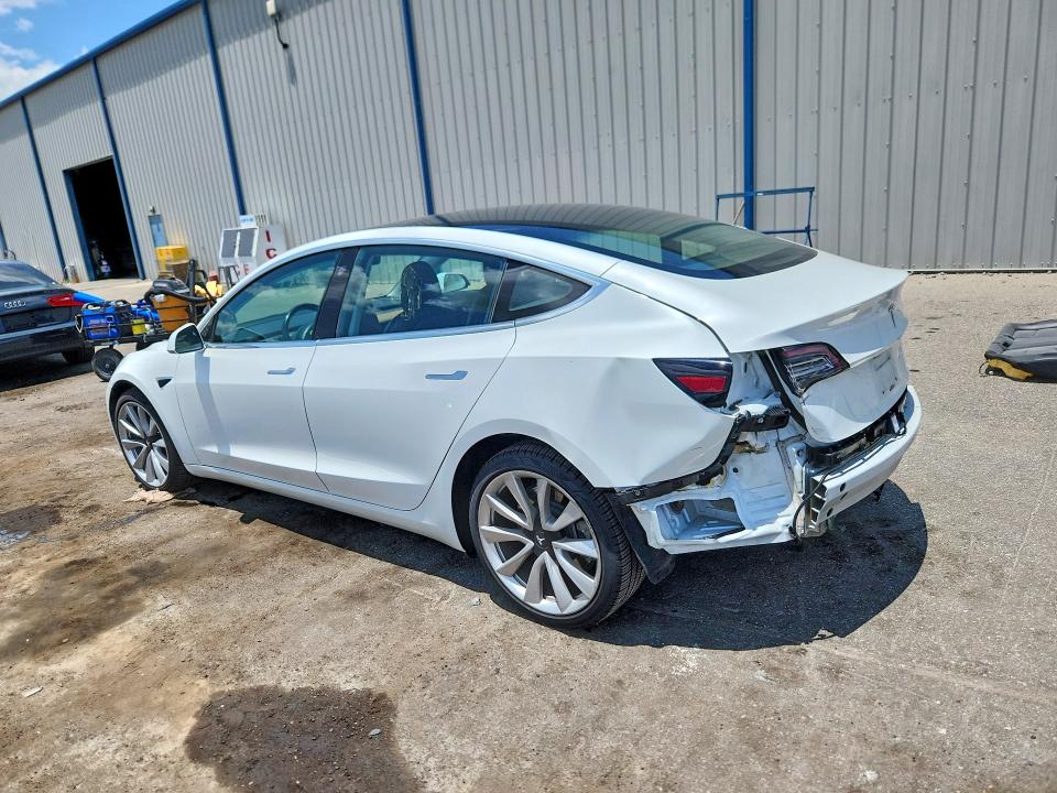 Продаж на аукціоні авто 2018 Tesla Model 3, vin: 5YJ3E1EA9JF154604, номер лоту: 61755596