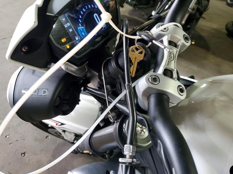 Продаж на аукціоні авто 2018 Triumph Motorcycle Street Triple, vin: SMTA414D3JT834907, номер лоту: 62813506