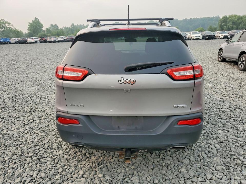 59886306 :رقم المزاد ، 1C4PJMCS1FW725466 vin ، 2015 Jeep Cherokee مزاد بيع