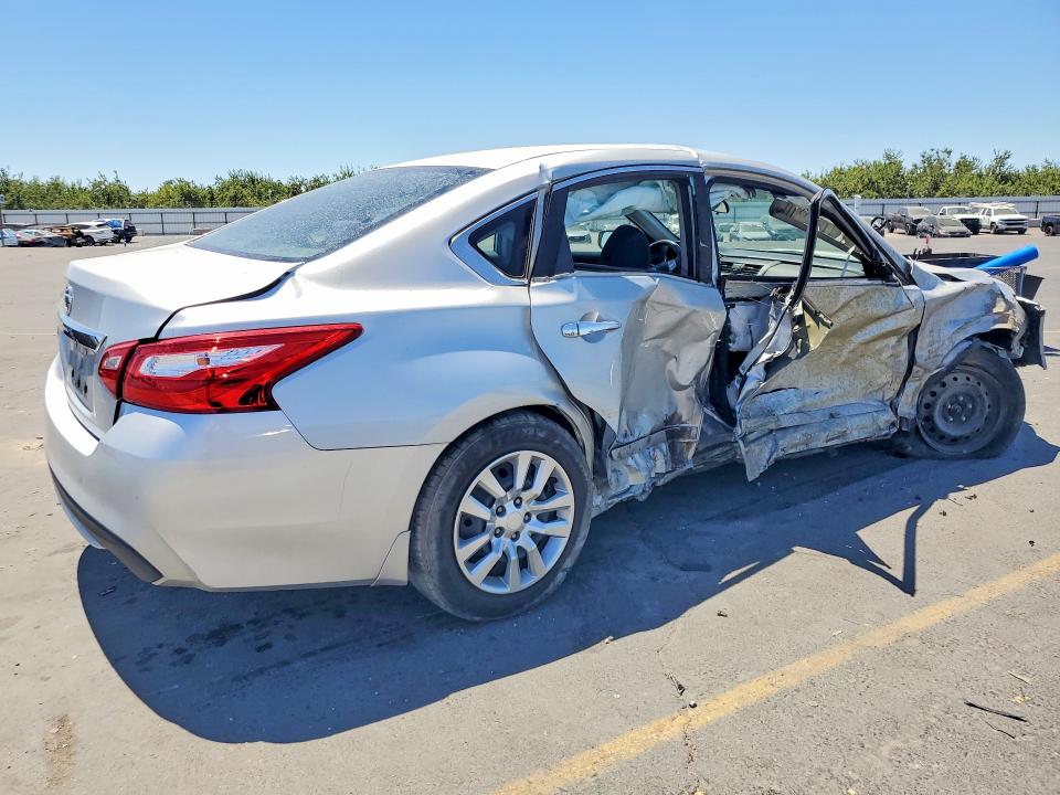 Продажа на аукционе авто 2017 Nissan Altima, vin: 1N4AL3AP6HC251209, номер лота: 60880006
