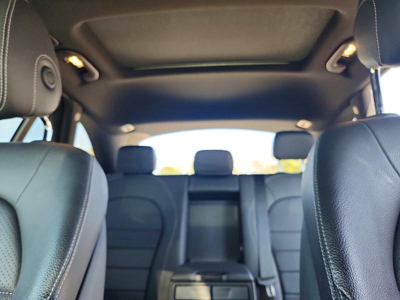 61305926 :رقم المزاد ، W1N0G8EB7MV283938 vin ، 2021 Mercedes-benz Glc مزاد بيع