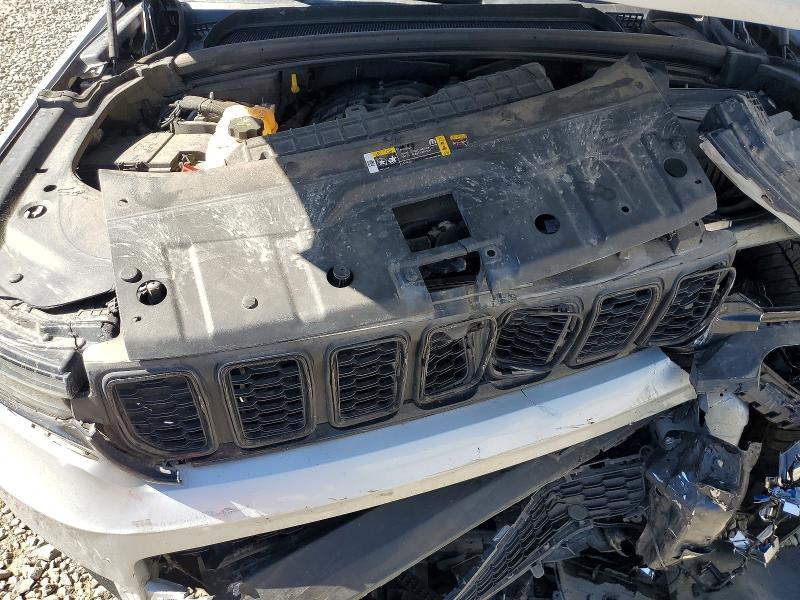 62712996 :رقم المزاد ، 1C4RJKBG8P8860119 vin ، 2023 Jeep Grand Cherokee مزاد بيع