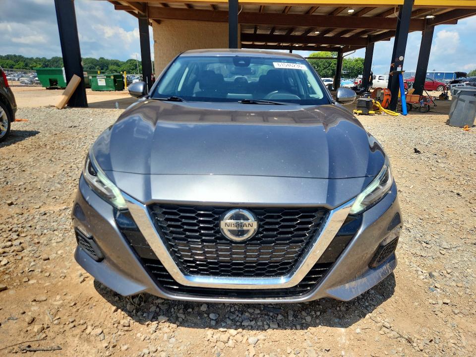2021 Nissan Altima მანქანა იყიდება აუქციონზე, vin: 1N4BL4DVXMN336508, აუქციონის ნომერი: 61546236