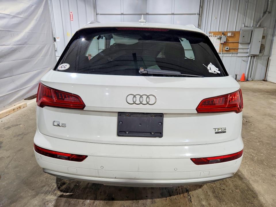 62143056 :رقم المزاد ، WA1BNAFY6J2128546 vin ، 2018 Audi Q5 مزاد بيع