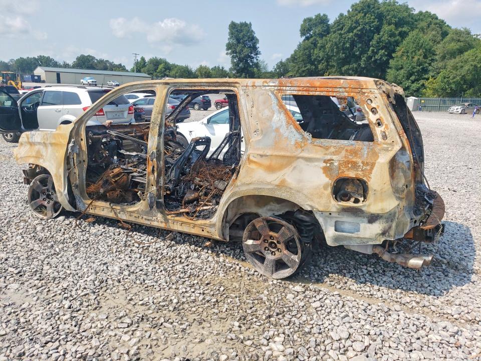 62423586 :رقم المزاد ، 1GNSKRKL1NR183028 vin ، 2022 Chevrolet Tahoe مزاد بيع