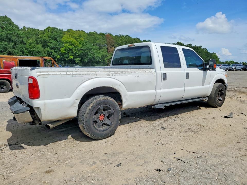 61888706 :رقم المزاد ، 1FT7W2A63FEC78656 vin ، 2015 Ford F250 مزاد بيع