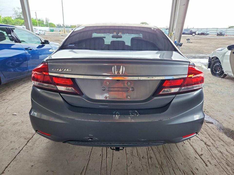 Продажа на аукционе авто 2015 Honda Civic, vin: 2HGFB2F50FH521258, номер лота: 59707606