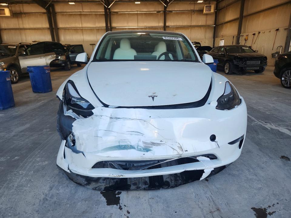 61222396 :رقم المزاد ، 7SAYGAEE1PF759294 vin ، 2023 Tesla Model Y مزاد بيع