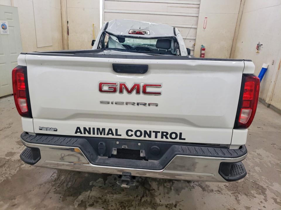 60126126 :رقم المزاد ، 3GTNUAEKXPG358934 vin ، 2023 Gmc Sierra مزاد بيع