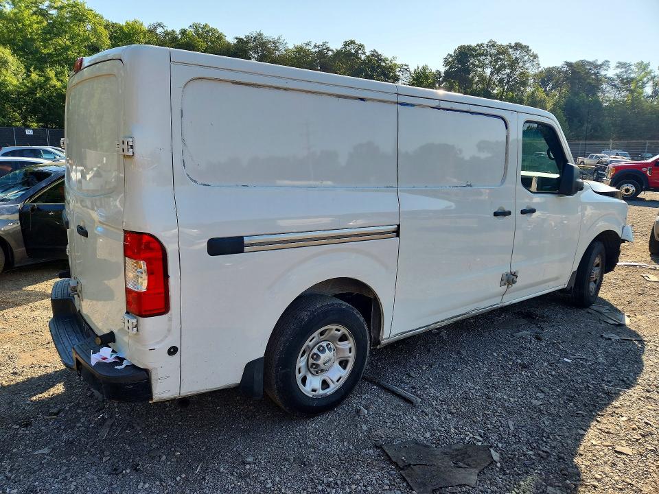 60838166 :رقم المزاد ، 1N6BF0KM5HN803471 vin ، 2017 Nissan Nv 1500 مزاد بيع