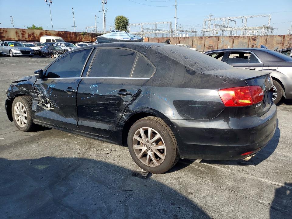 63135806 :رقم المزاد ، 3VWDP7AJ6DM302762 vin ، 2013 Volkswagen Jetta مزاد بيع