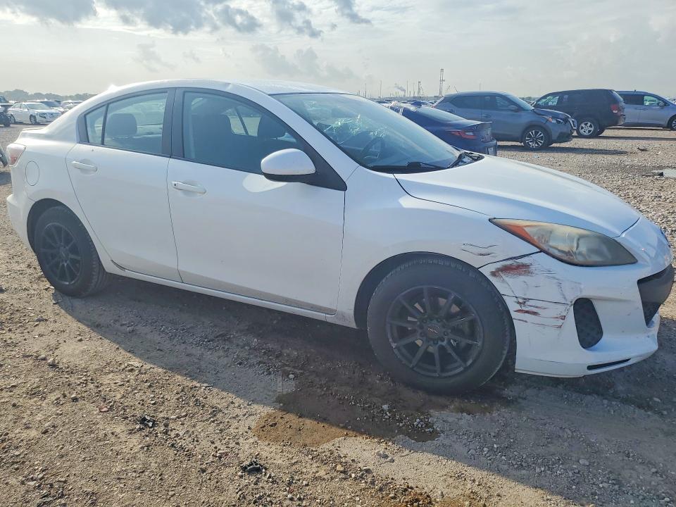 60603966 :رقم المزاد ، JM1BL1TF7D1847720 vin ، 2013 Mazda 3 مزاد بيع