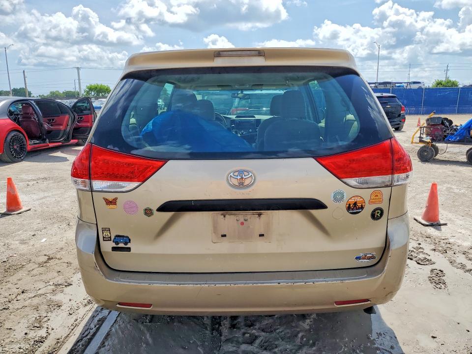 Продажа на аукционе авто 2014 Toyota Sienna, vin: 5TDZK3DCXES470225, номер лота: 63324286