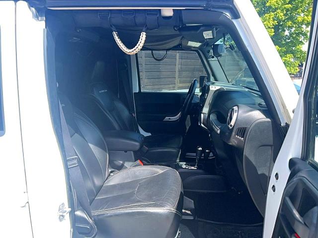 61524776 :رقم المزاد ، 1C4BJWFG3FL530855 vin ، 2015 Jeep Wrangler Unlimited مزاد بيع