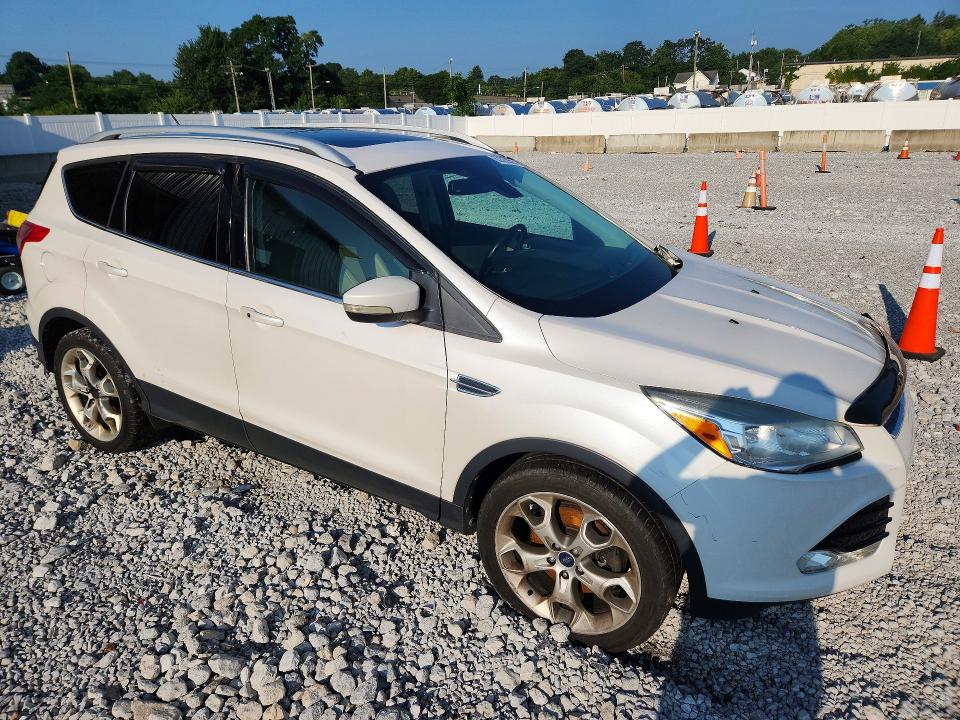 Продажа на аукционе авто 2014 Ford Escape, vin: 1FMCU9JX4EUA91111, номер лота: 63525956
