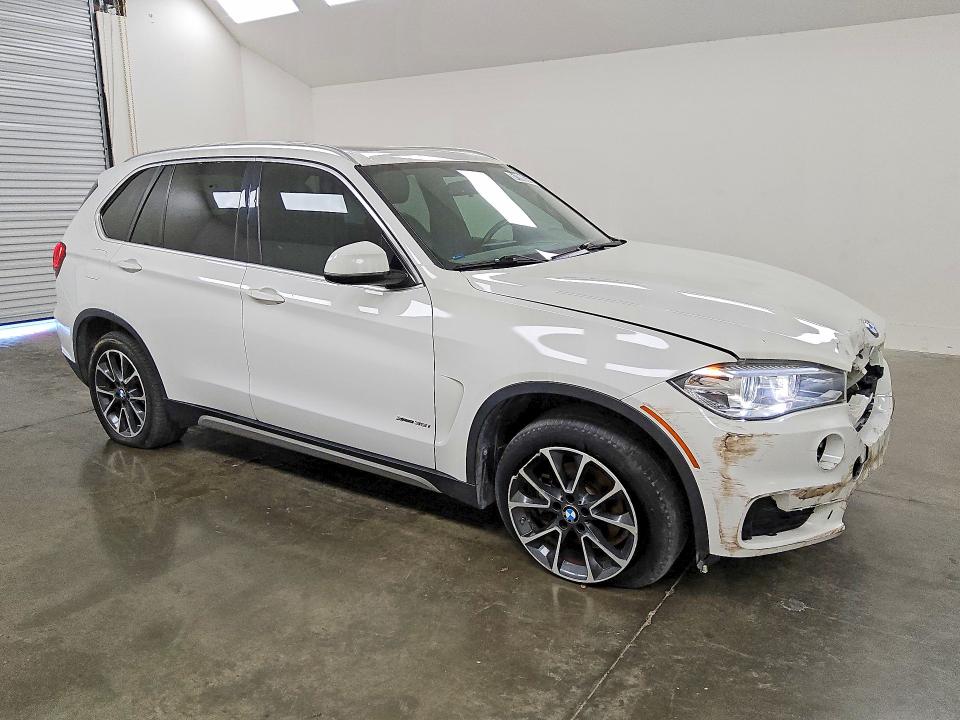 61980676 :رقم المزاد ، 5UXKR0C51J0X87269 vin ، 2018 Bmw X5 مزاد بيع