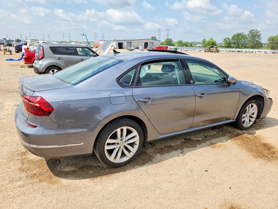 61925326 :رقم المزاد ، 1VWLA7A32KC006585 vin ، 2019 Volkswagen Passat مزاد بيع