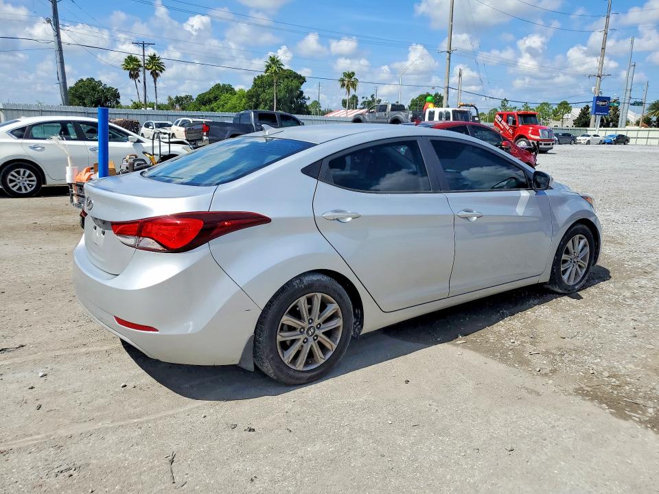 85611215 :رقم المزاد ، KMHDH4AE0GU501674 vin ، 2016 Hyundai Elantra مزاد بيع