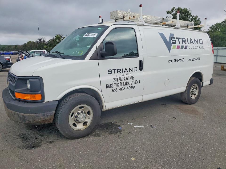 62923996 :رقم المزاد ، 1GCWGFFF7F1223787 vin ، 2015 Chevrolet Express G2500 مزاد بيع