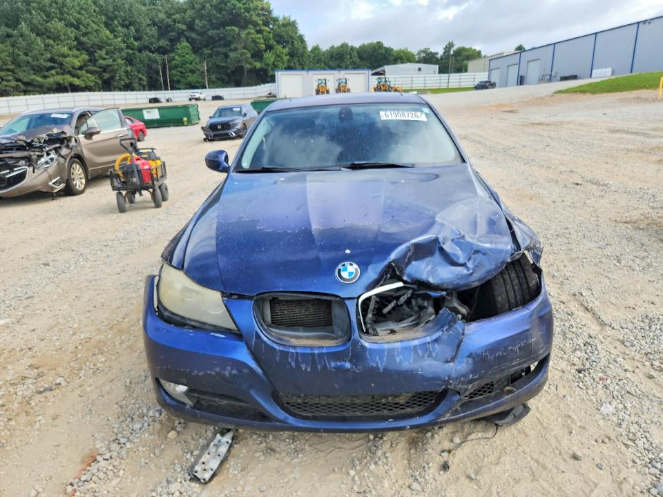 61908726 :رقم المزاد ، WBAPH7C52BE681188 vin ، 2011 Bmw 328 مزاد بيع