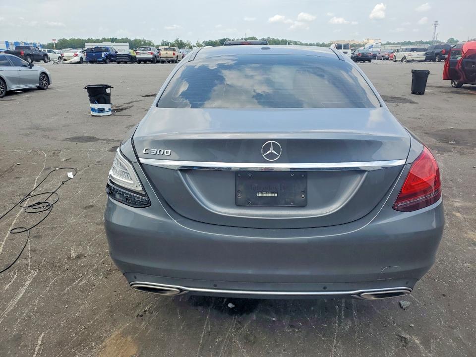 62980136 :رقم المزاد ، W1KWF8DB7MR640023 vin ، 2021 Mercedes-benz C مزاد بيع
