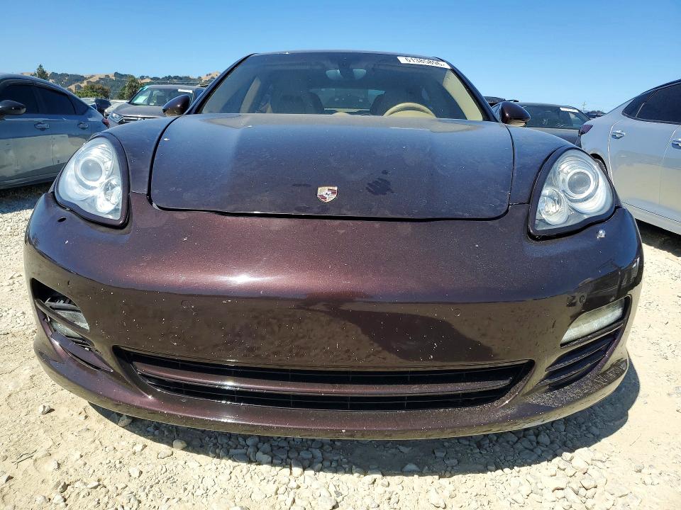 61385896 :رقم المزاد ، WP0AA2A79DL015125 vin ، 2013 Porsche Panamera مزاد بيع