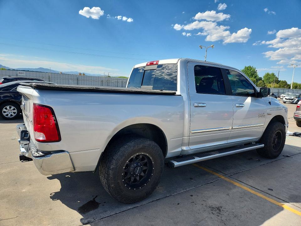 60475886 :رقم المزاد ، 3C6RR7LT8HG593293 vin ، 2017 Ram 1500 مزاد بيع