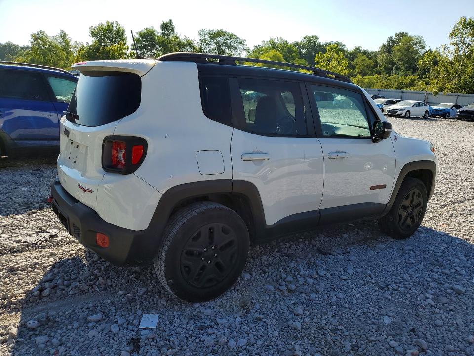 Продажа на аукционе авто 2018 Jeep Renegade, vin: ZACCJBCBXJPH93015, номер лота: 63113526