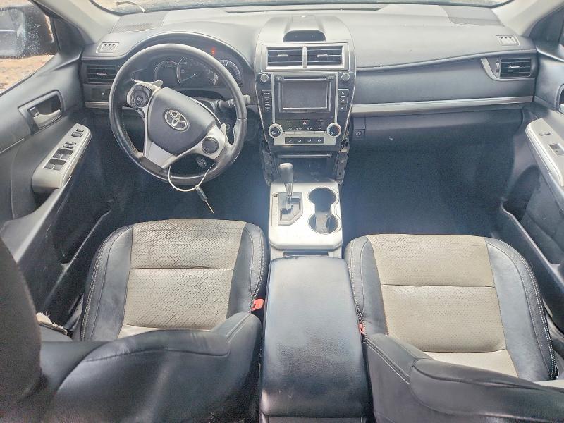 60967216 :رقم المزاد ، 4T1BF1FK9EU321228 vin ، 2014 Toyota Camry مزاد بيع