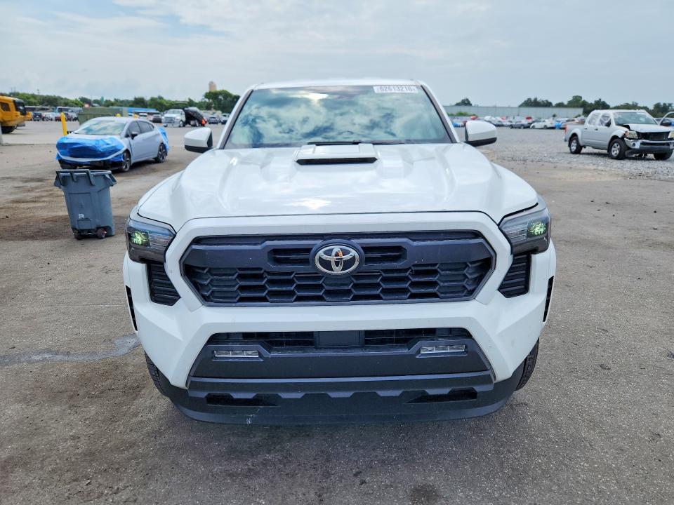 2025 Toyota Tacoma მანქანა იყიდება აუქციონზე, vin: 3TMLB5JN8SM089069, აუქციონის ნომერი: 62613216