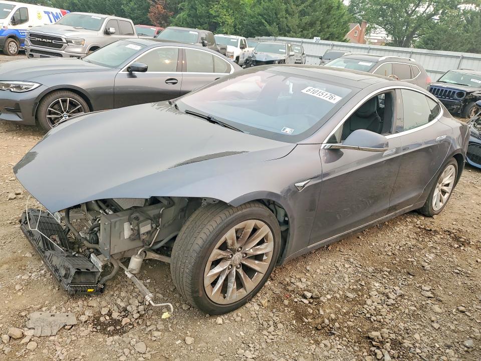 Aukcja sprzedaży 2017 Tesla Model S, vin: 5YJSA1E27HF201509, numer aukcji: 61015176