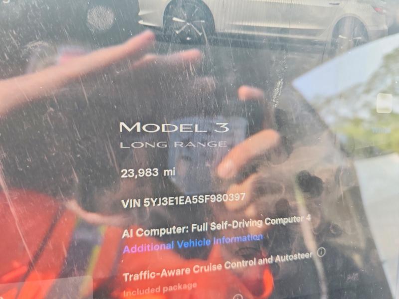 61310606 :رقم المزاد ، 5YJ3E1EA5SF980397 vin ، 2025 Tesla Model 3 مزاد بيع